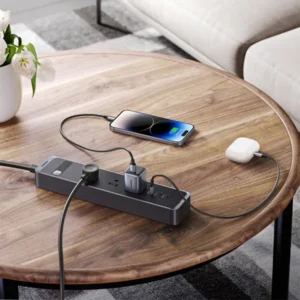 Regleta protector contra sobretensiones UGREEN 3 NEMA 5-15R/1 USB-C PD/2 USB-A | S731 (25353)